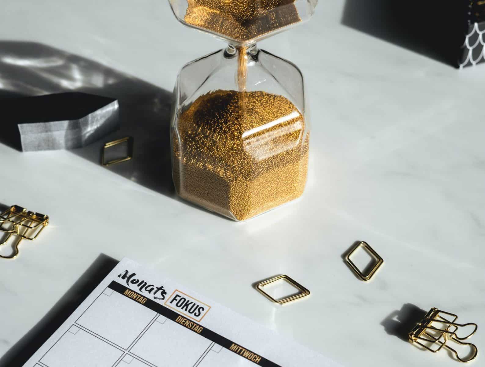 Planer für Zeitmanagement als Texter:in